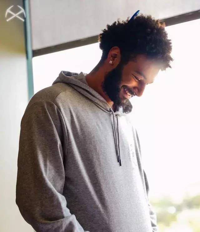 爱游戏官网-国王队穆雷个人资料