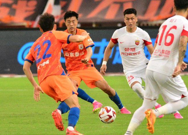 爱游戏官网-包含姆巴佩官方宣布重要助攻新规，瑞士队引发争议！比赛高潮迭起的词条