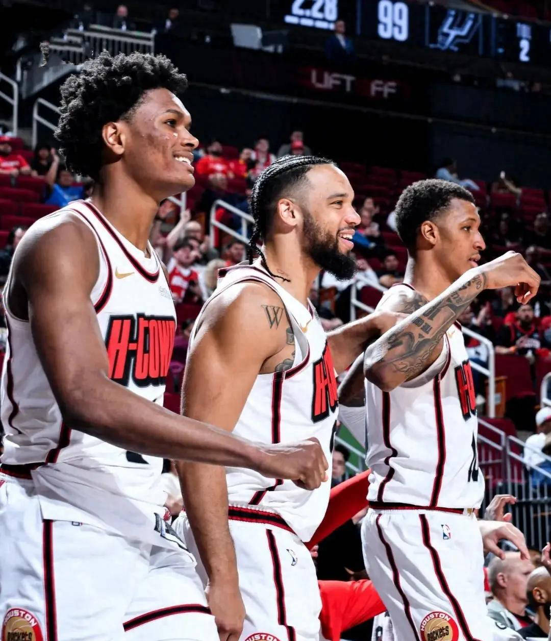 爱游戏官网-集结日休斯敦火箭绝杀压哨：国王杯节点到来，更衣室稳定，球队文化再被提及(十大公认最强火炮)